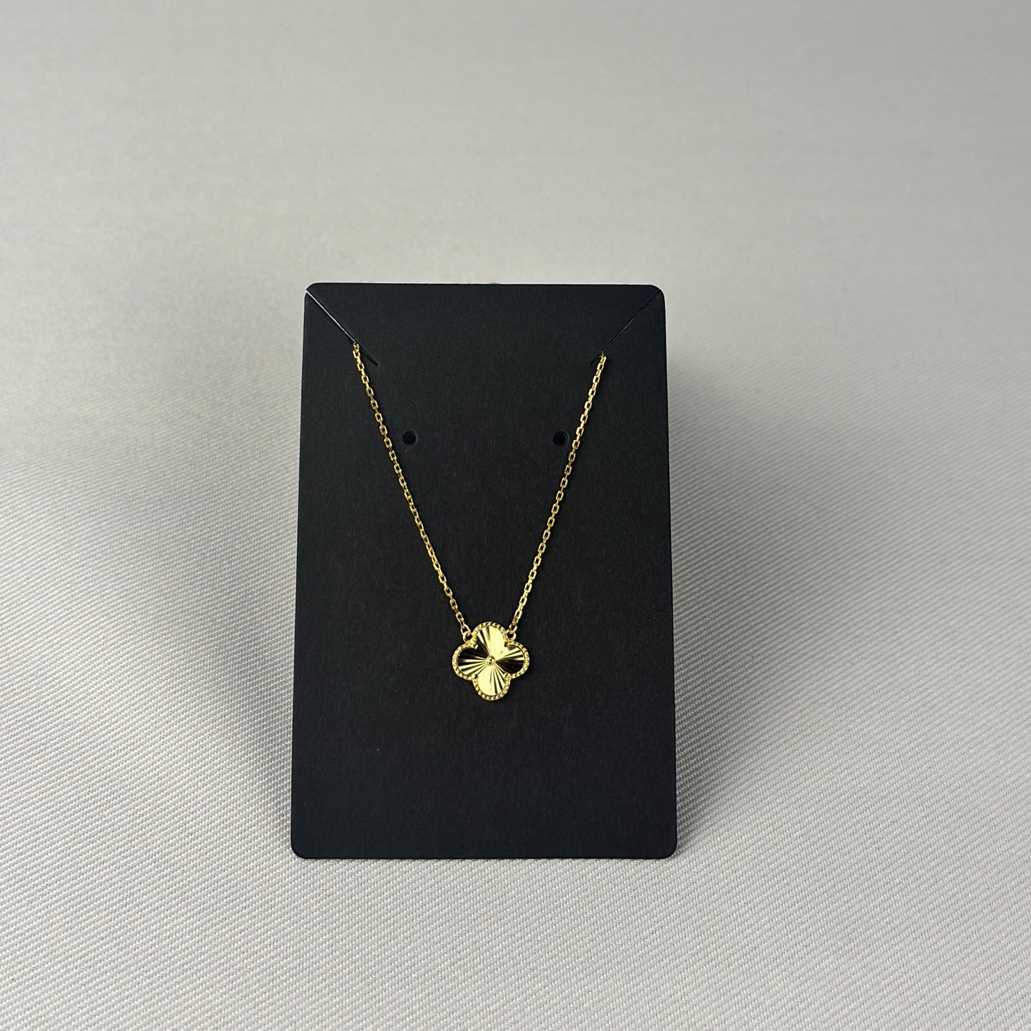 Doré Clover Necklace