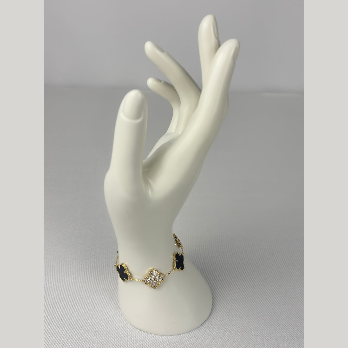 Noir Clover Bracele