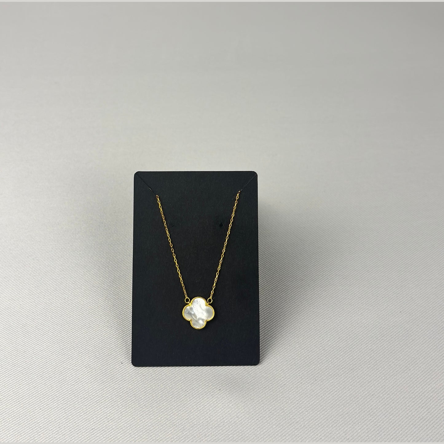 Pearl Clover Necklace