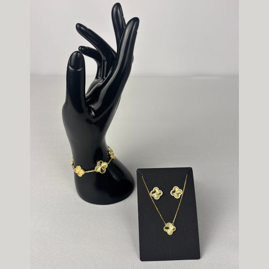 Gold Clover Royale